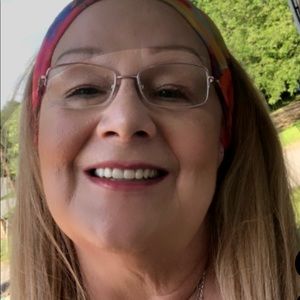 Meet your Posher, Lynne